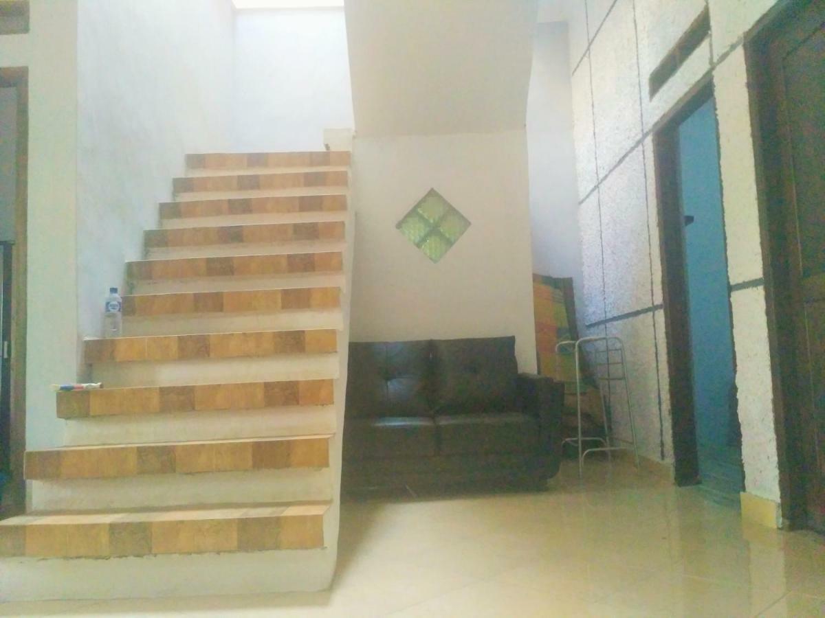 Homestay Bumi Asri III Cikutra Bandung Exterior foto